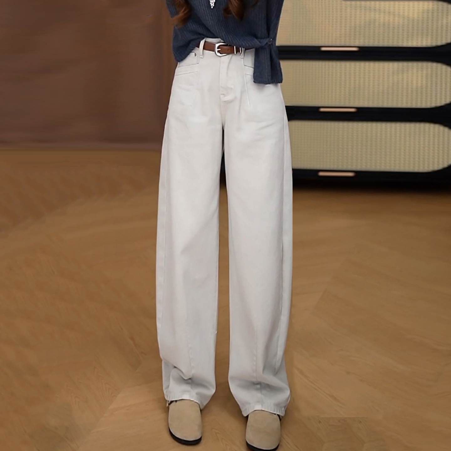 时尚设计高腰阔腿加厚弯刀牛仔裤