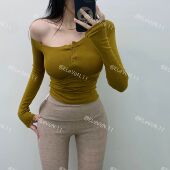 辣妹秋冬新款 值得入 内搭 T恤女短款 打底衫 性感露斜肩上衣修身 长袖