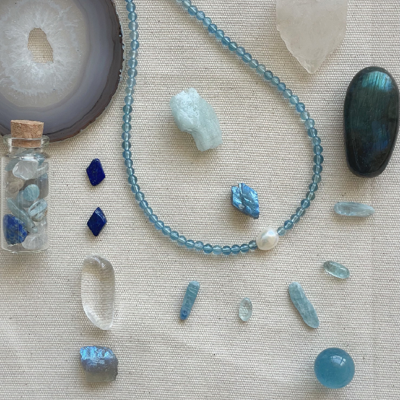 高品质天然海蓝宝项链女轻奢锁骨链百搭精致小众水晶珍珠颈链素链