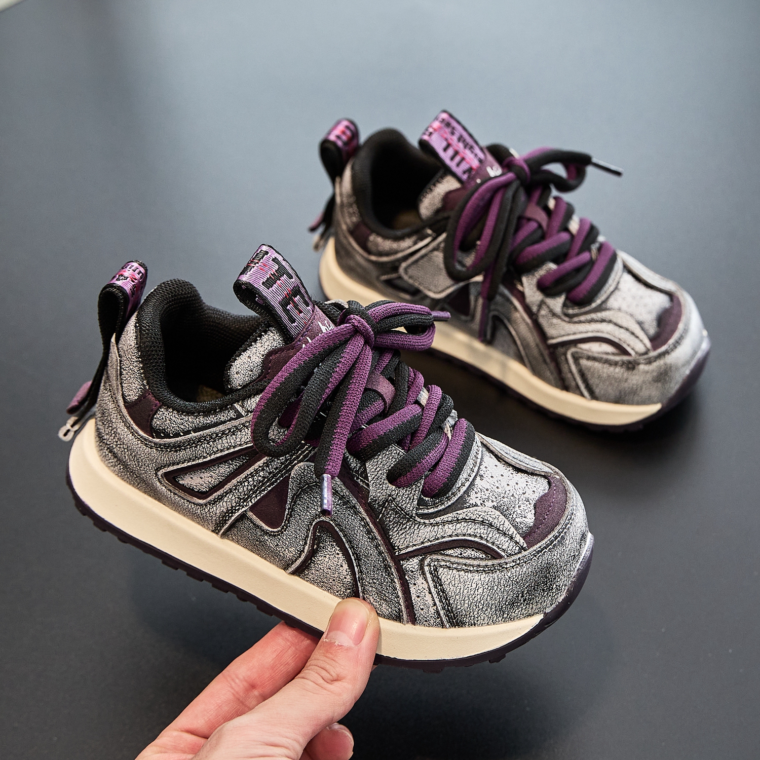 儿童运动鞋时尚阿甘鞋