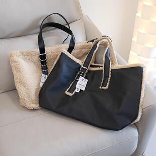 西班牙音符大容量秋冬毛毛托特包纯色百搭单肩包圆环装饰手提包女