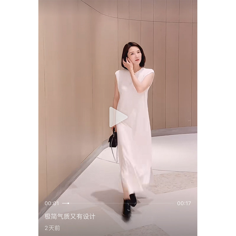极简高克重纯棉白色直筒连衣裙