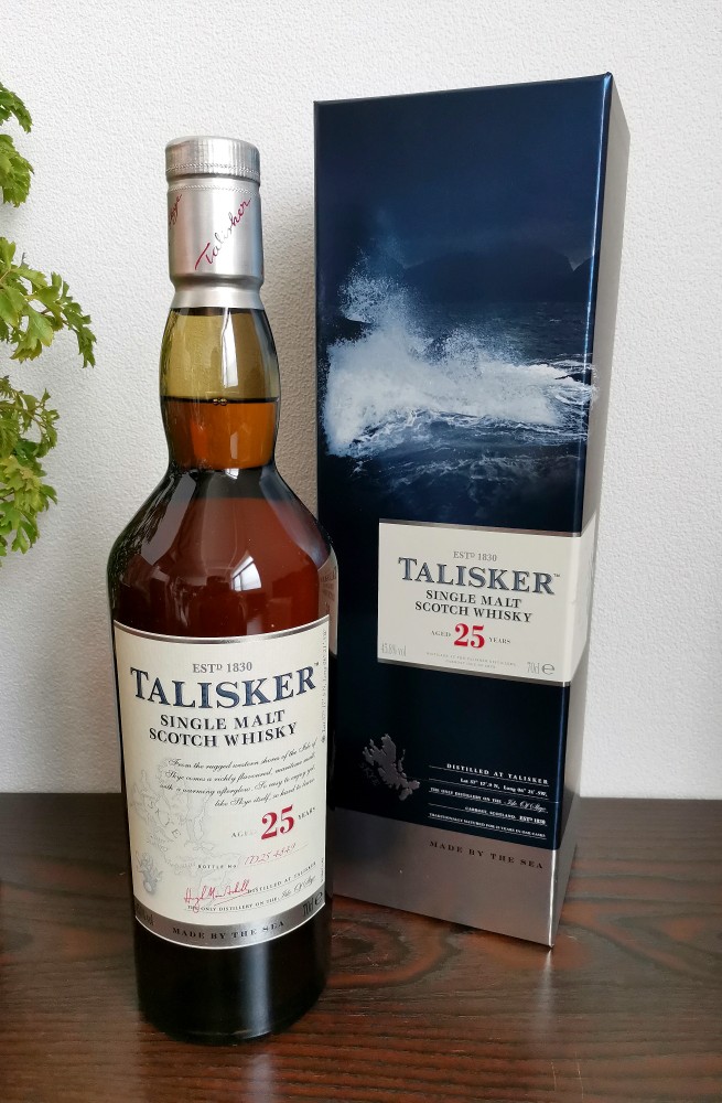 苏格兰单一麦芽威士忌 泰斯卡25年 talisker25 旧包装