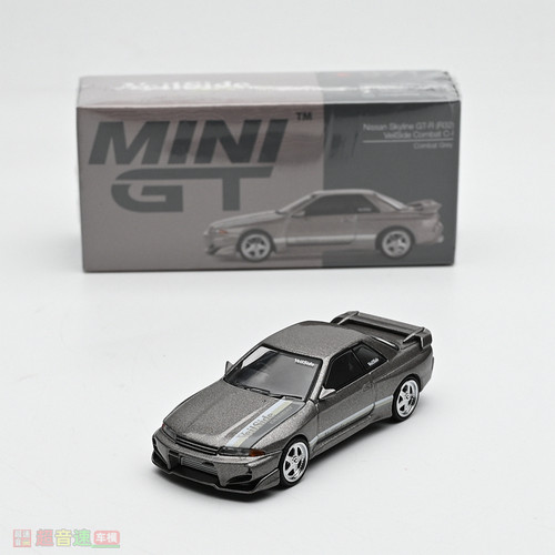 164天际线R32合金汽车模型