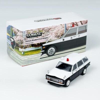 蓝鸟TW合金118达特桑汽车模型