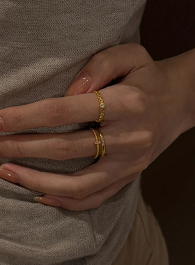 中古素金点指女古巴食指戒