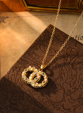 字母项链女时尚潮流气质小香风