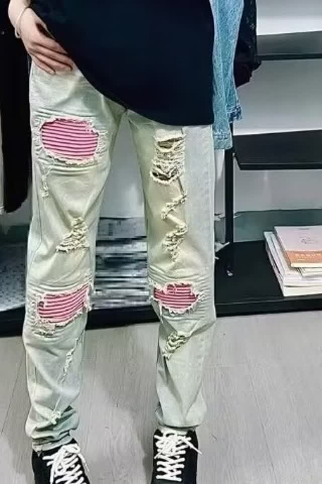 新款膝盖粉色补丁牛仔裤男痞帅黄泥做旧小脚长裤513CK015P40,男装牛仔裤,星座513