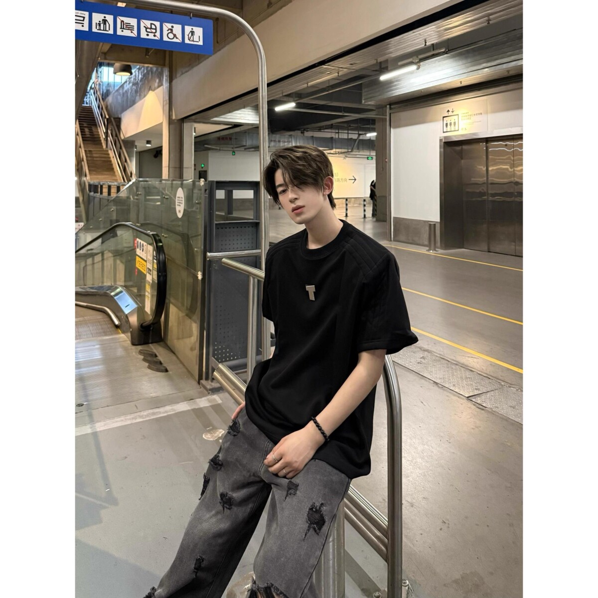 新款金属装饰重磅垫肩T恤高级感廓形短袖T恤513DX1475P30,男装T恤,星座513