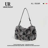 UR韩国2025秋冬新品 毛茸茸高级感腋下包时尚 百搭毛绒单肩斜跨女包