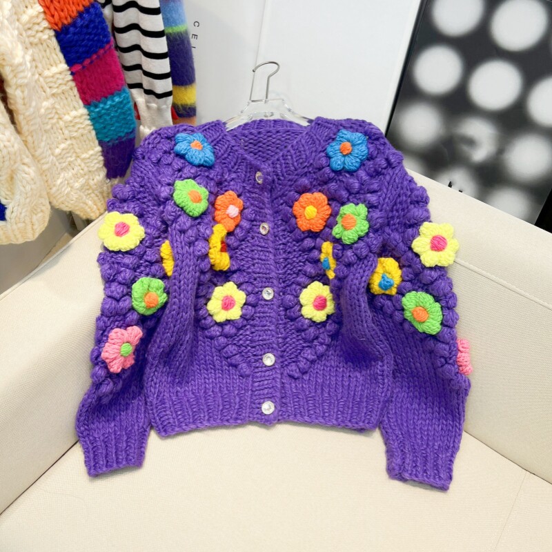 复古重工钩花粗针毛衣外套