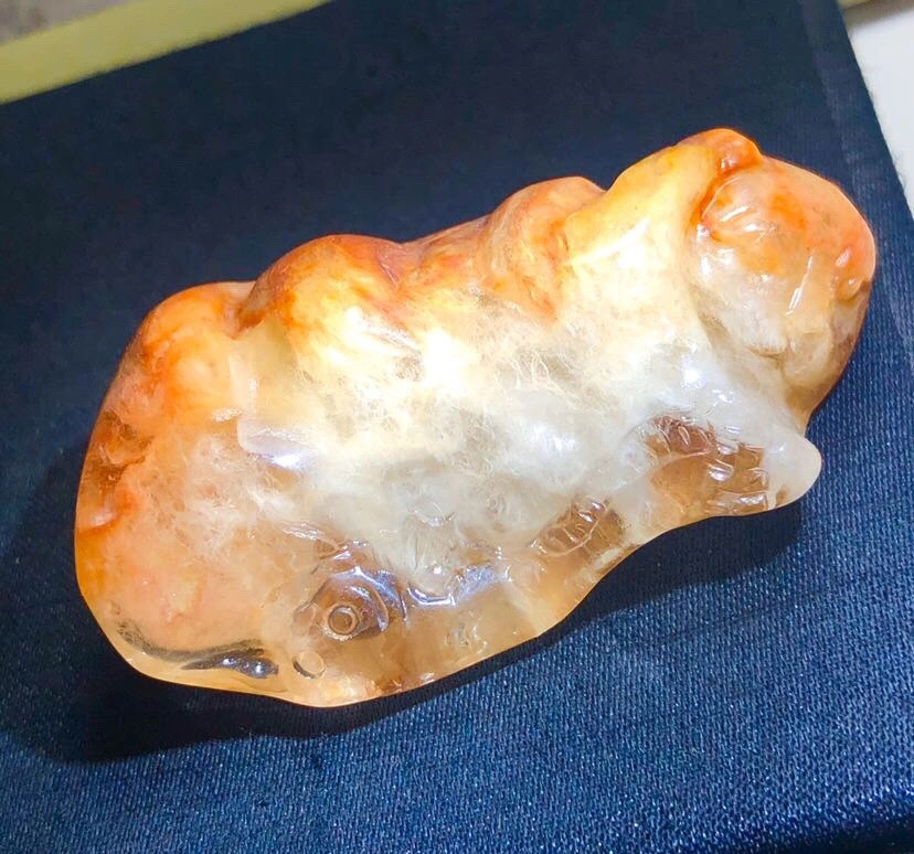 俏色天然兔毛雕刻猫咪吊坠