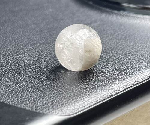 11.2毫米(没有任何优化注胶) 老矿天然水晶白幽灵聚宝盆单珠雪山