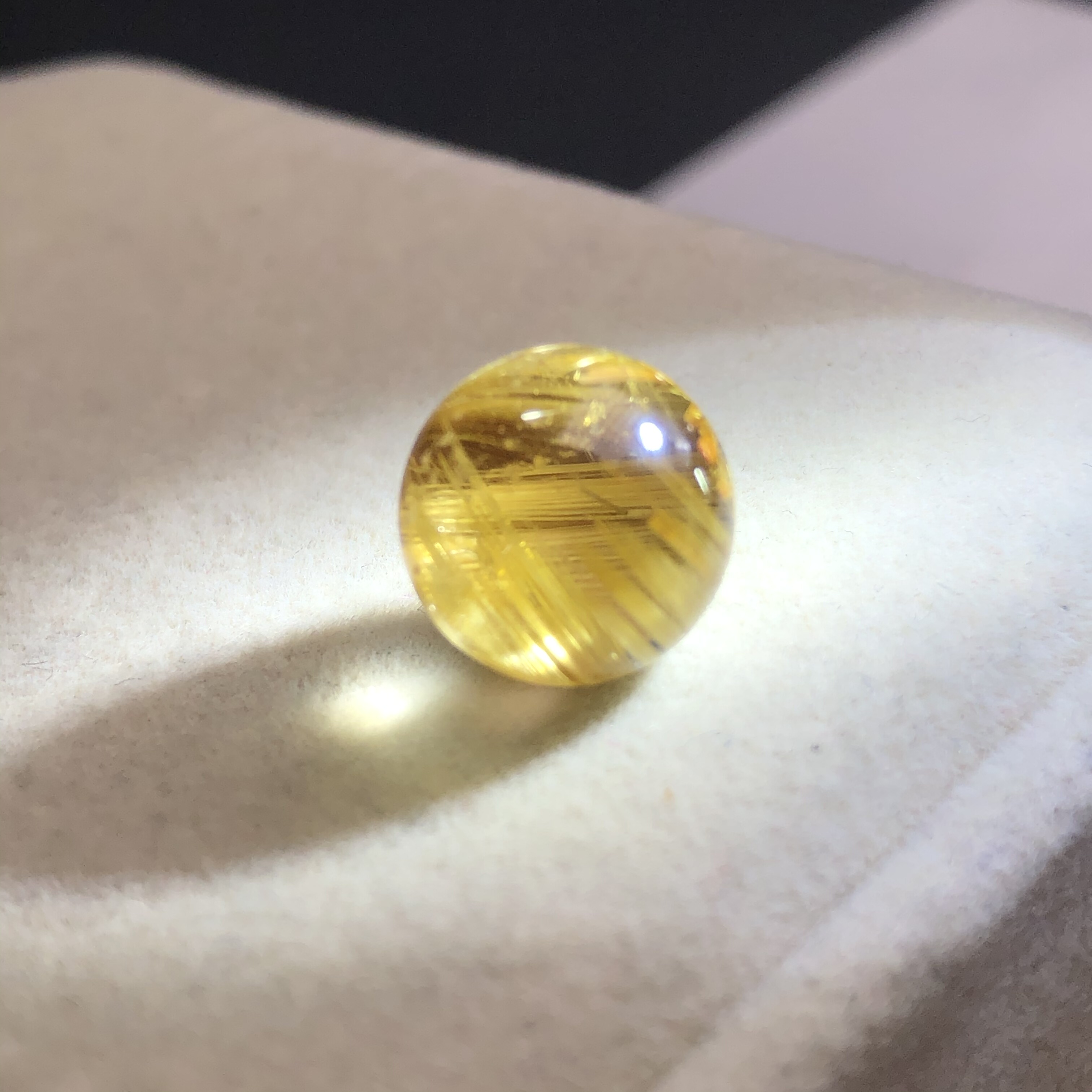 10.5毫米只做原矿无任何优化天然猫眼钛晶花单珠 八方来财