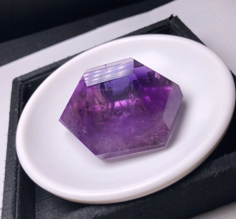 巴西水晶金字塔紫水晶多面原石把玩摆件
