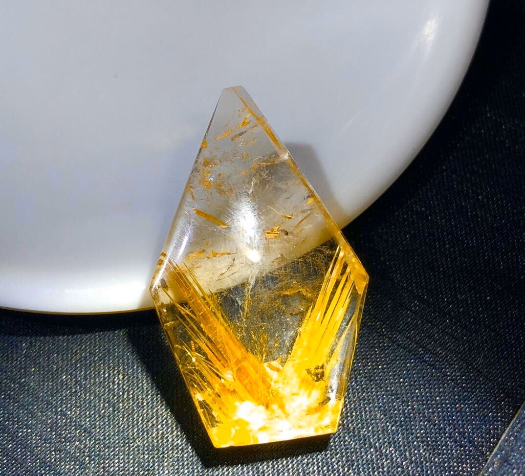 天然钛晶花宝石包裹体水晶原石柱吊坠