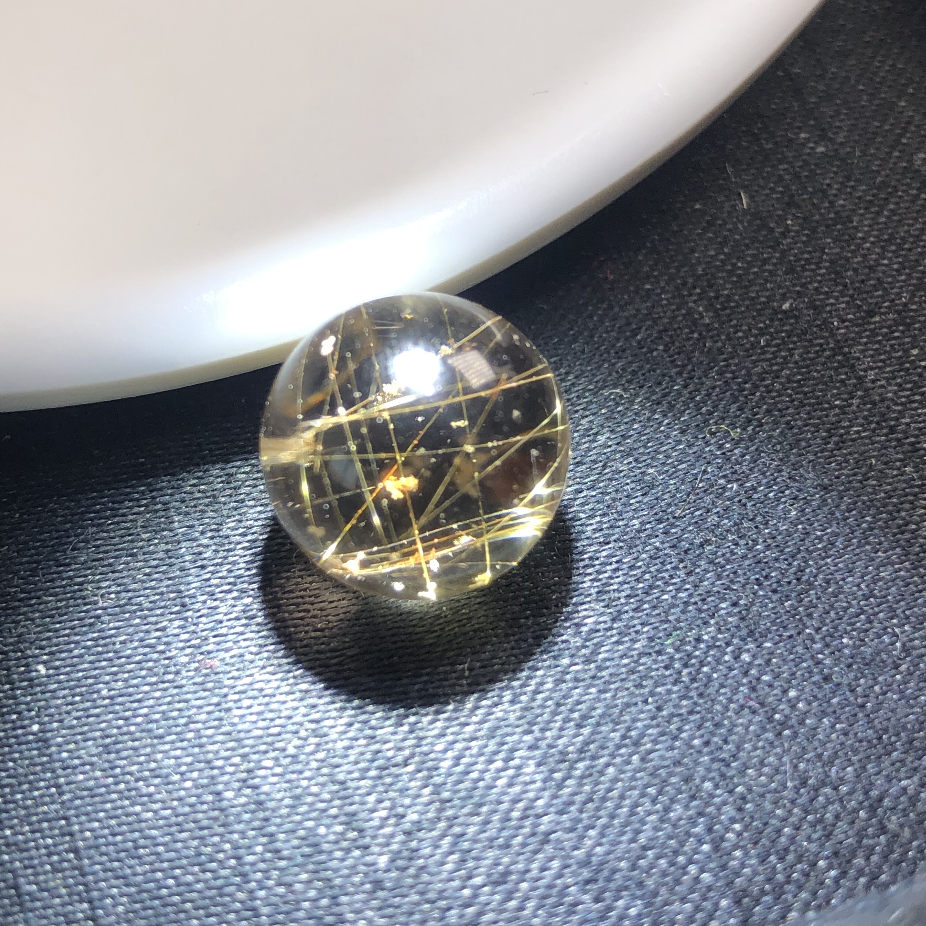 12.2mm(无任何优化和注胶)天然金发晶和幽灵共生水晶单珠