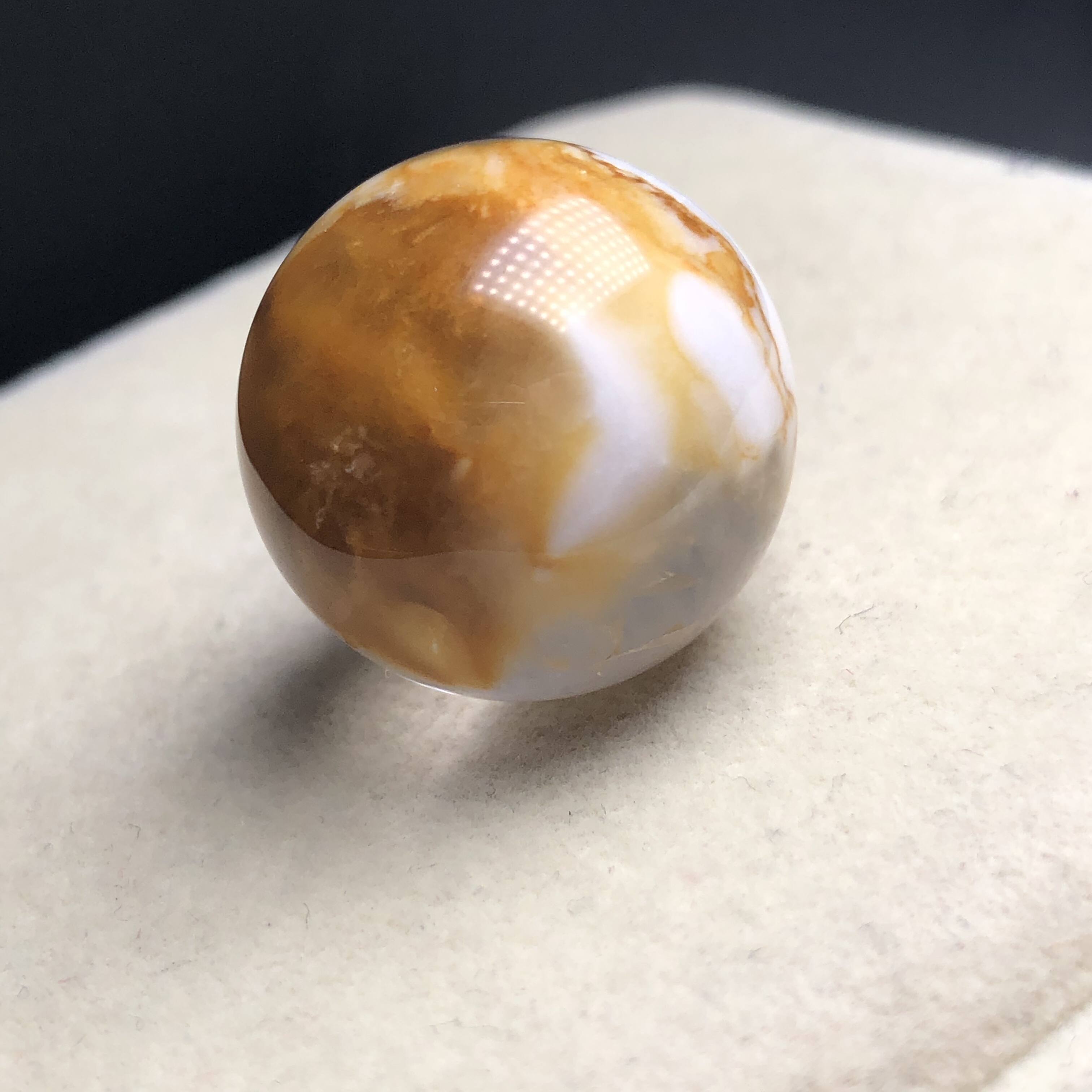 22mm老矿天然水晶绒花双色黄兔毛单珠