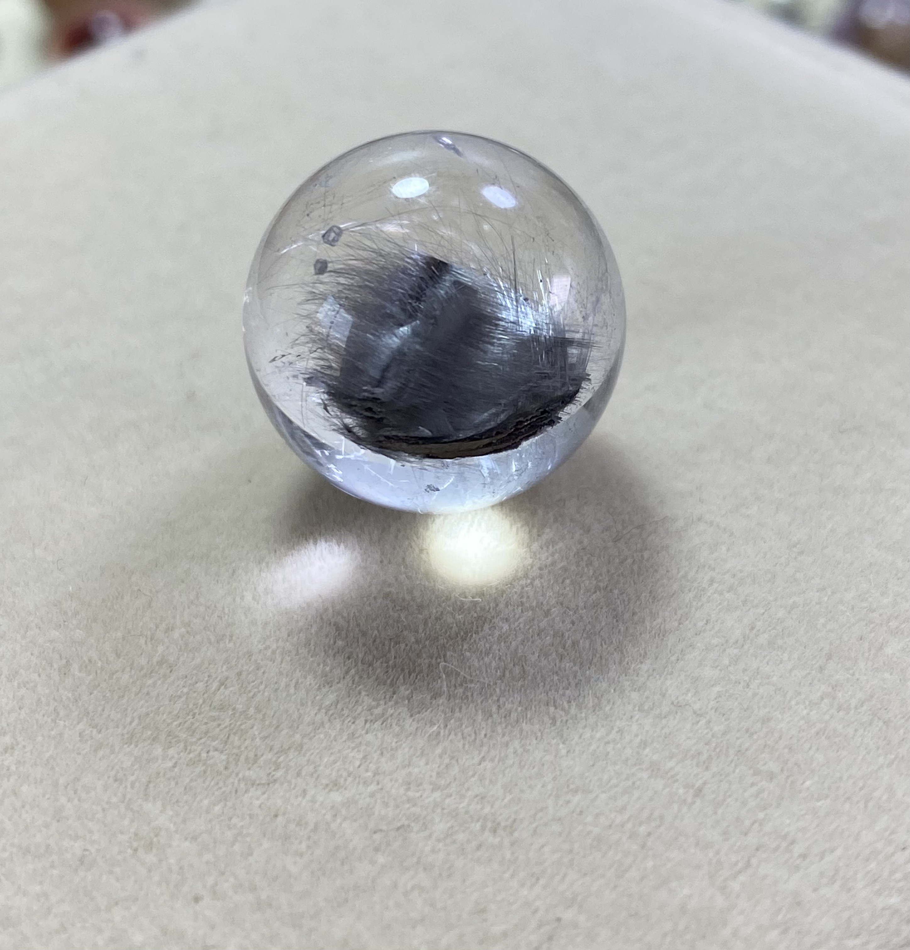 17.6mm（无任何优化和入胶）巴西天然超顺猫眼黑银钛晶花单珠