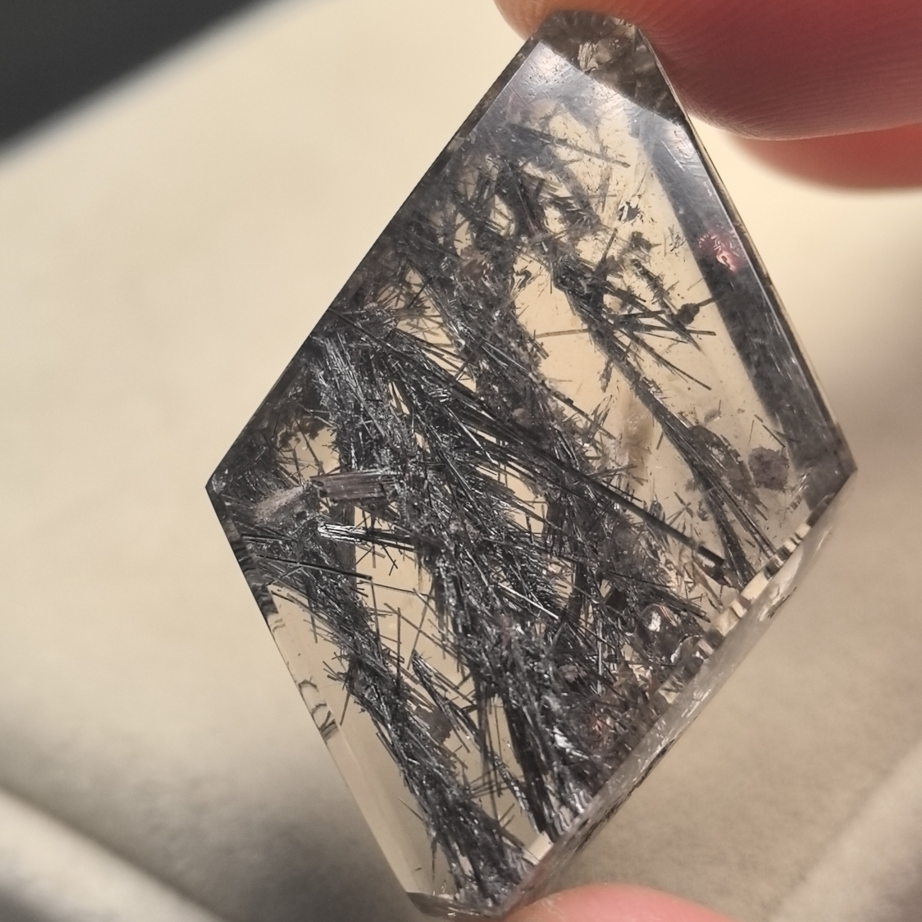 无任何优化注胶老矿天然黑银钛晶花原石随形把玩吊坠