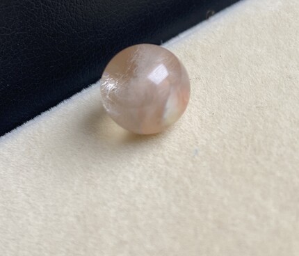 10mm(没有任何优化注胶)老矿天然卷毛粉兔毛单珠水晶