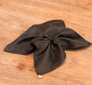 慢蓝真丝香云纱方巾发圈织金芙蓉