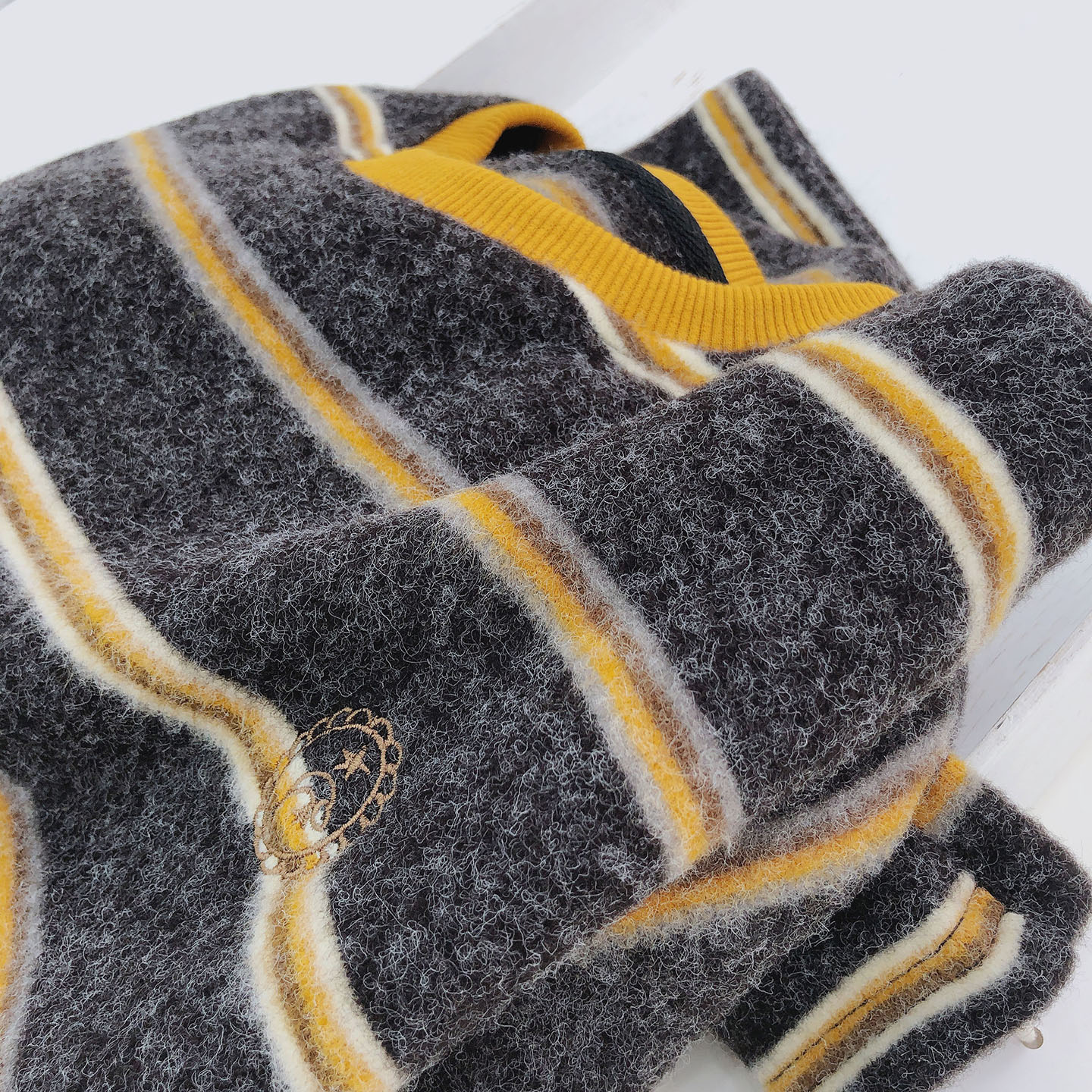 秋冬宽松加绒加厚条纹长袖T恤女