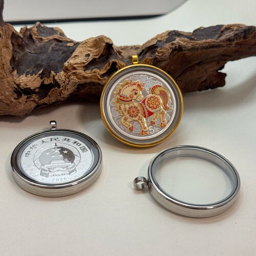 纪念银币保护壳5元面值15克纪念银币吊坠盒挂件内径33mm