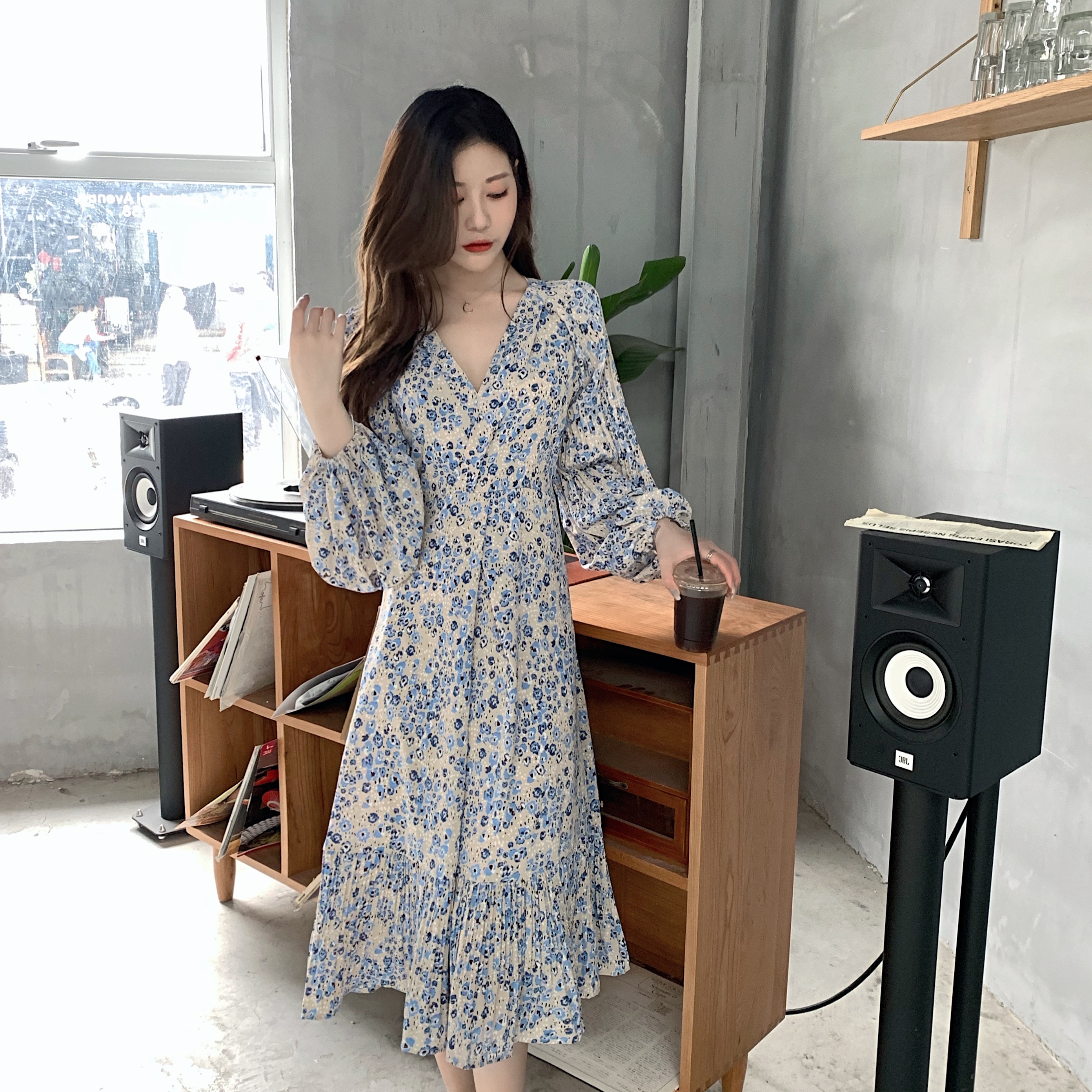 Large women's spring collection waist lace up collar French temperament long skirt with Pleated Chiffon dress for women