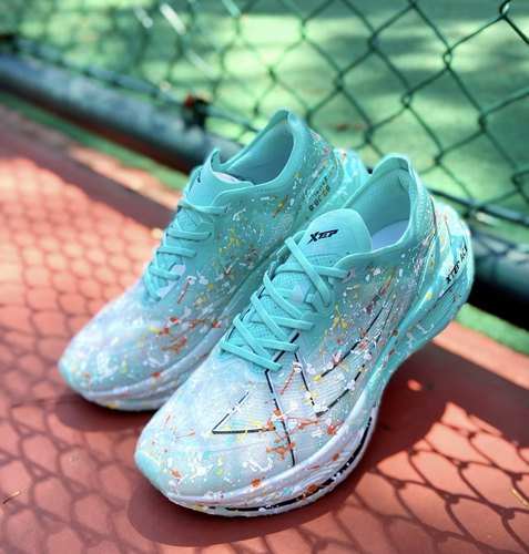 特步160X3.5PRO防滑耐磨回弹低帮碳板马拉松训练体测竞速跑步鞋男