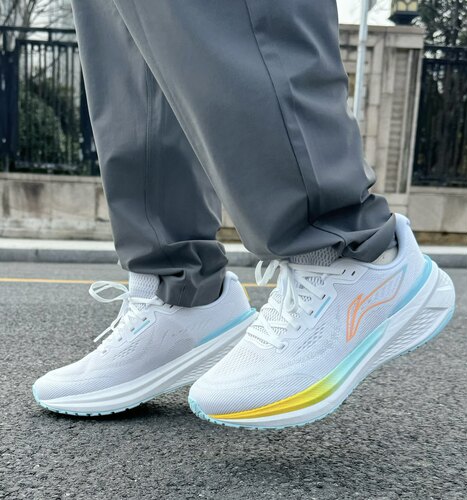 李宁吾跃3.0 体测体考厚底增高织物低帮透气休闲训练跑步鞋男款
