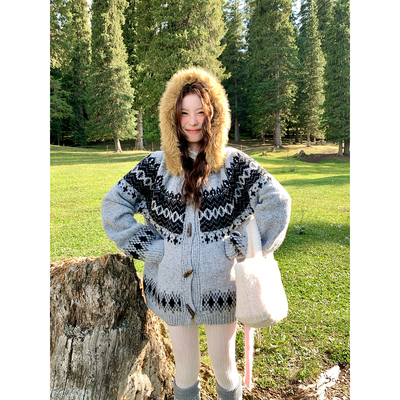 费尔岛提花可拆卸毛领开衫毛衣