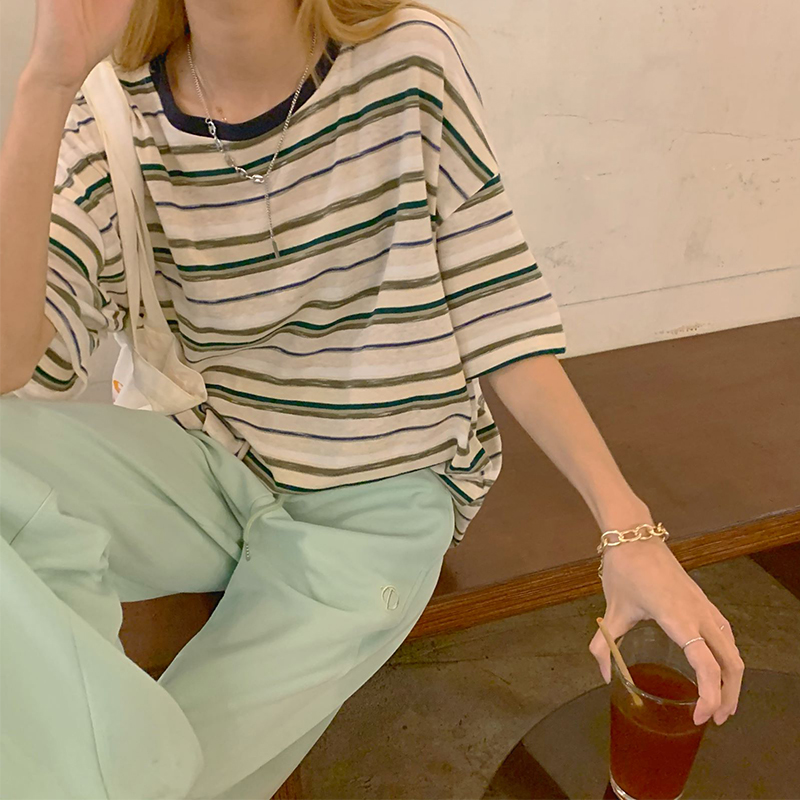 Real price Han Xia hands a striped versatile loose T-shirt~