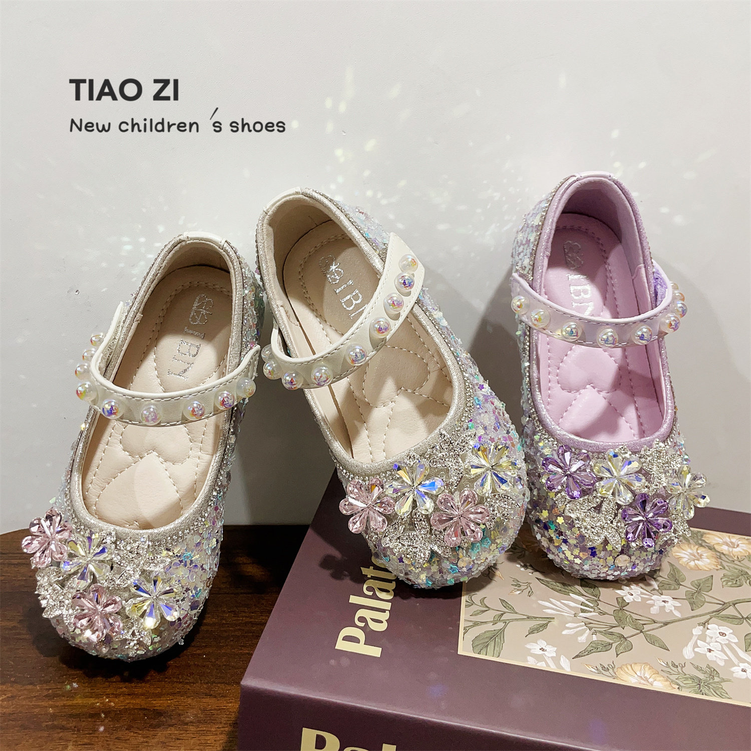 2026年春季款水钻花朵女童公主鞋时尚浅口儿童表演水晶鞋潮流皮鞋,童鞋/婴儿鞋/亲子鞋,水晶/水钻鞋,淘宝优惠券,粉丝福利购,淘宝优惠卷