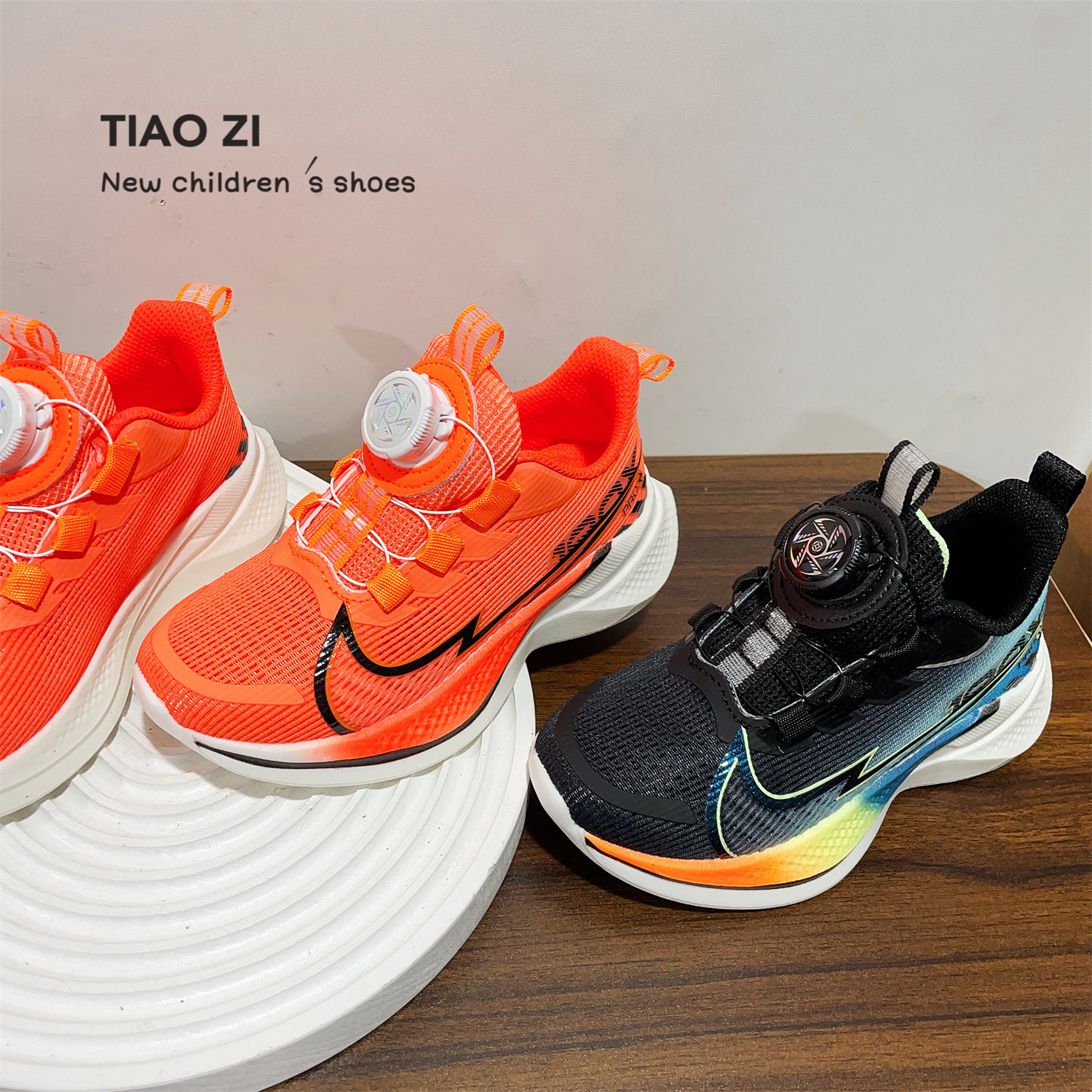 2026年夏款网面透气男童旋转扣跑鞋大童潮流舒适运动鞋学生篮球鞋