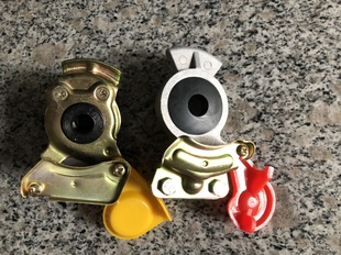 半挂车握手开关阀螺旋气管接头挂车管连接头通用型气阀握手阀胶圈