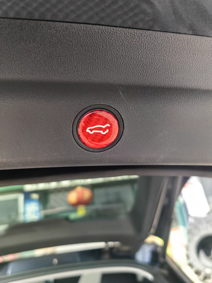 适用特斯拉ModelY/3后备箱提示圈贴焕新版碳纤维改装电动尾门贴