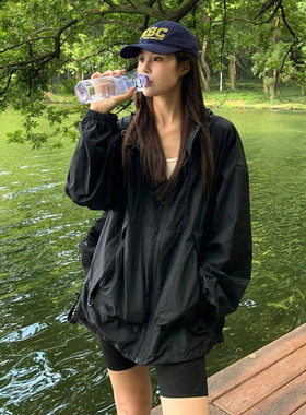 黑色防晒衣女2026夏季新款户外山系宽松轻薄透气防紫外线防晒服潮