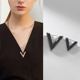 精致V字防走光扣设计感小众胸针高档女简约领口别针装 饰固定衣服