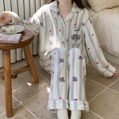 甜美可爱高级感珊瑚绒睡衣