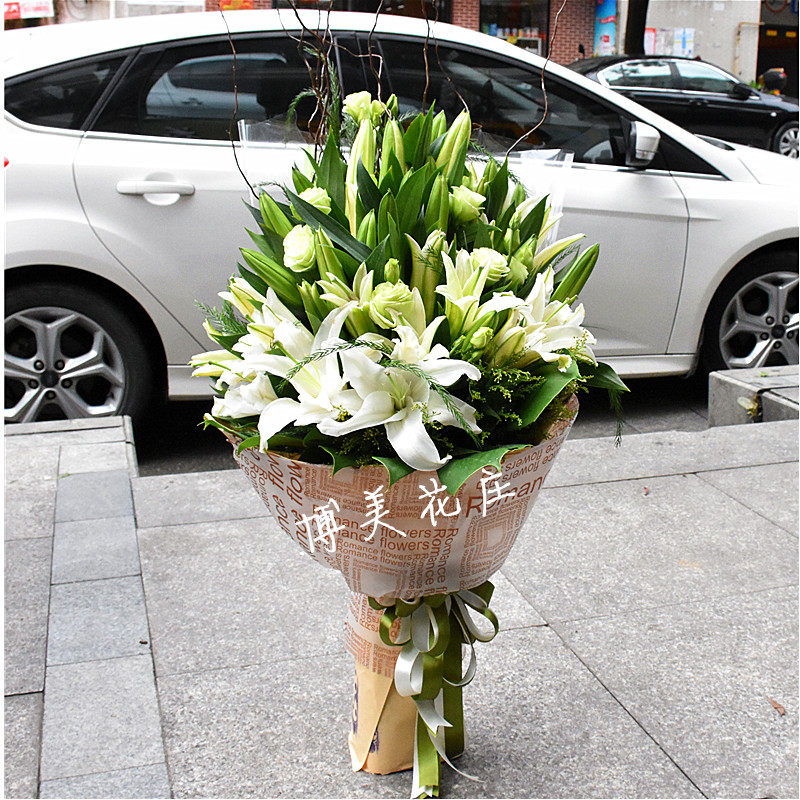 福州鲜花店韩式香水百合花束厦门同城速递友情朋友订生日表白送花