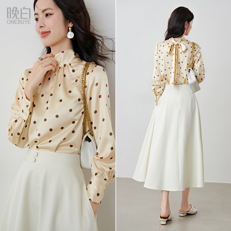 晚白2026年春新款法式优雅缎面波点上衣蝴蝶结系带气质通勤衬衫女