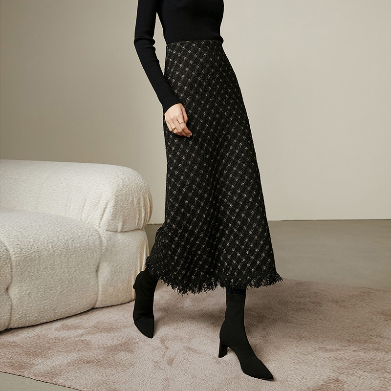 晚白2025年秋冬新款时尚简约裙子半裙气质小香风格子长款半身裙