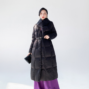 AKSAYA高级感超好看的设计感小众黑色中长款羽绒服外套女冬季新款