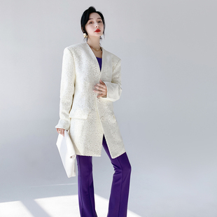 AKSAYA高级感时尚宽松V领杏色休闲西装外套女亮片亮闪闪春秋新款