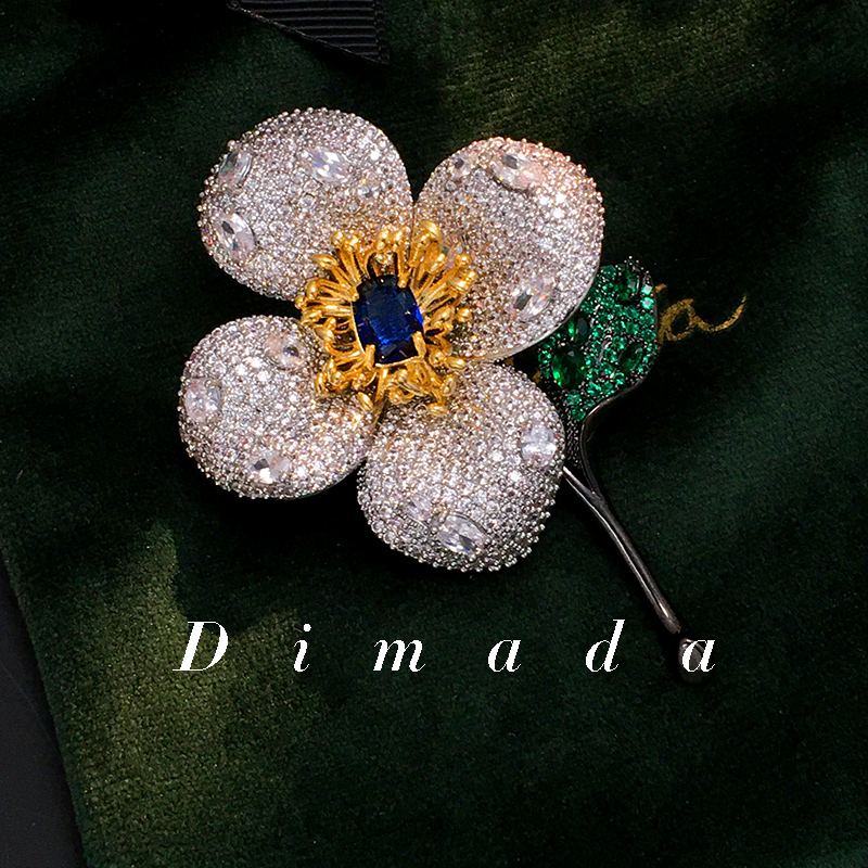dmd迪曼达女四叶花胸针轻奢时尚