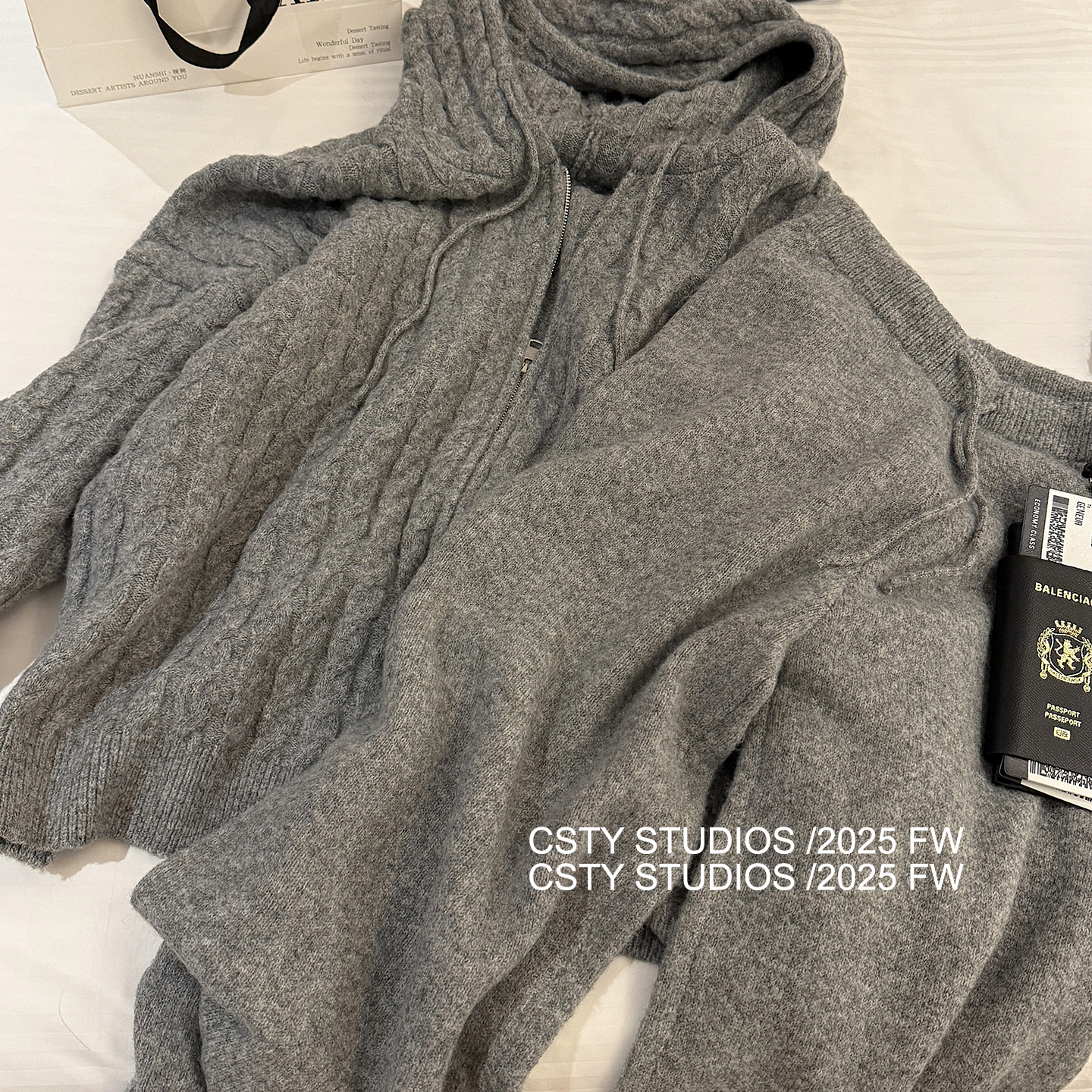 老钱风松弛感麻花连帽针织毛衣开衫秋冬宽松显瘦百搭休闲长裤套装