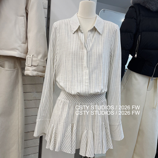 法式休闲条纹衬衫裙女春季新款polo领宽腰百褶连衣裙松弛感裙子潮