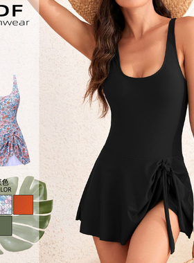 2026年新款保守运动风泳衣女成人大码裙式遮肚显瘦连体游泳装温泉