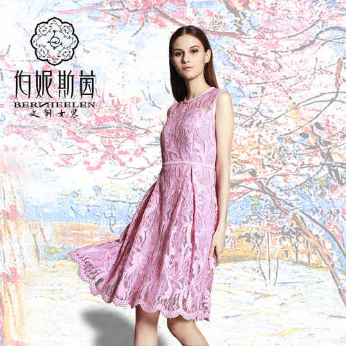 夏款淑女蕾丝修身连衣裙